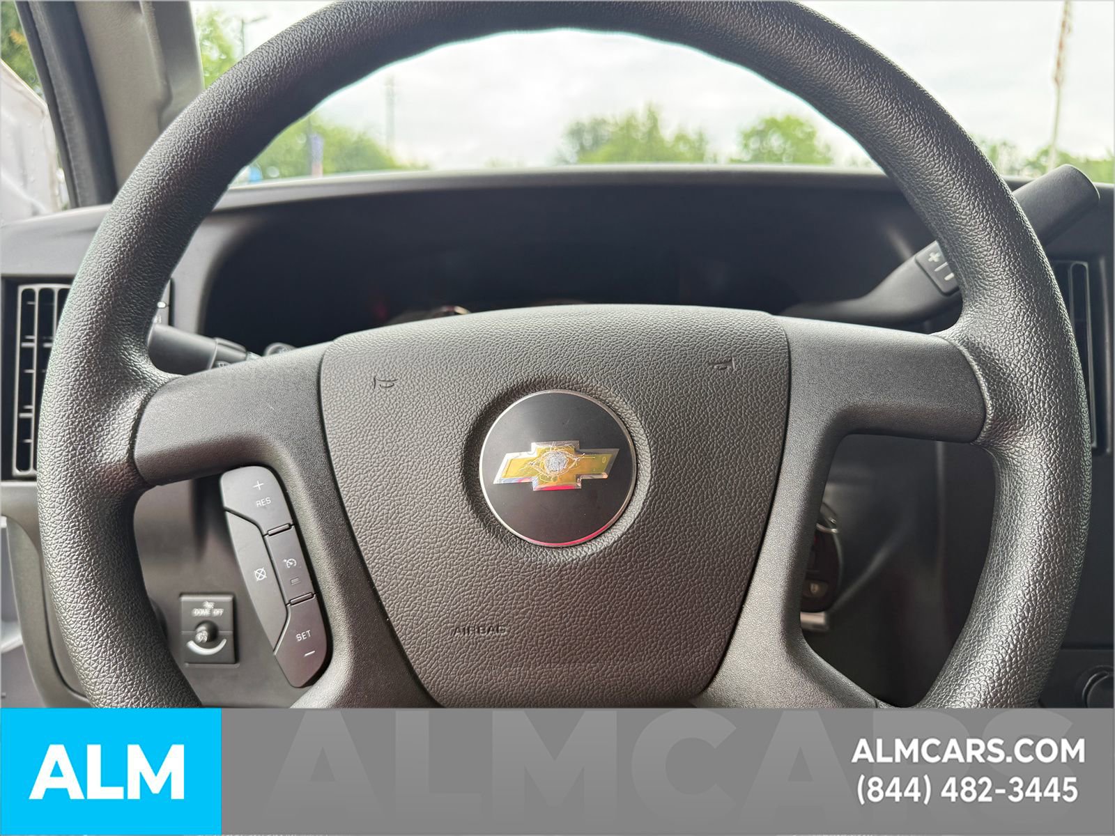Used 2025 Chevrolet Express 3500 LT w/ LT Preferred Equipment Group RWD image 21