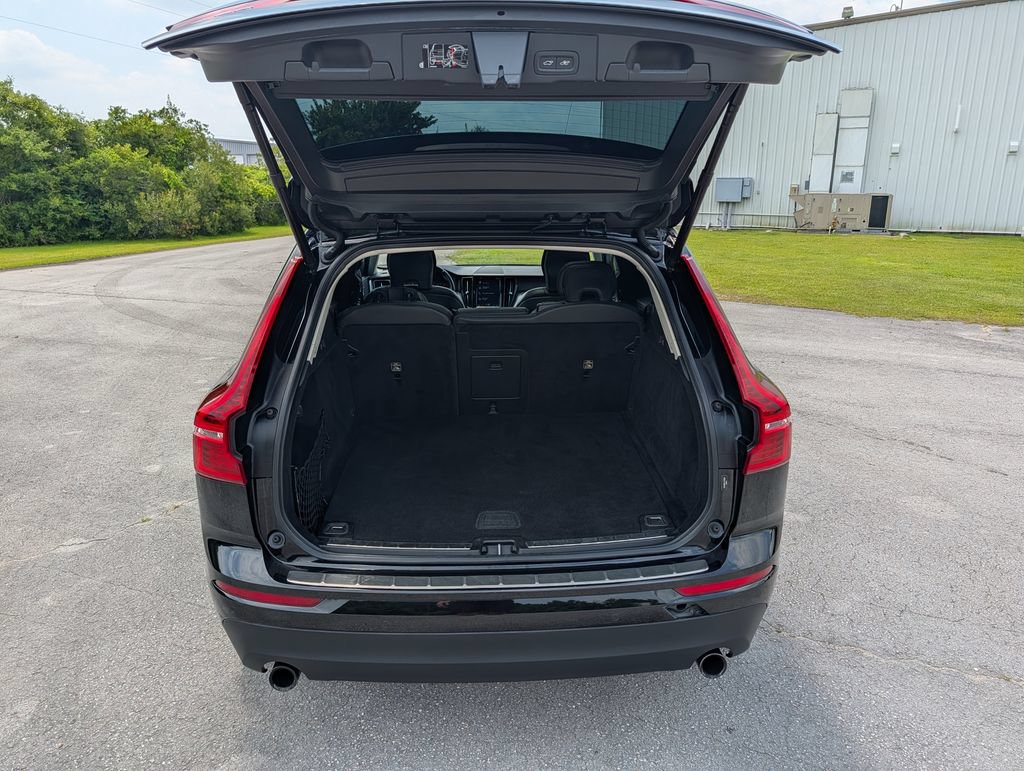 Used 2020 Volvo XC60 T6 Momentum AWD/4WD image 26