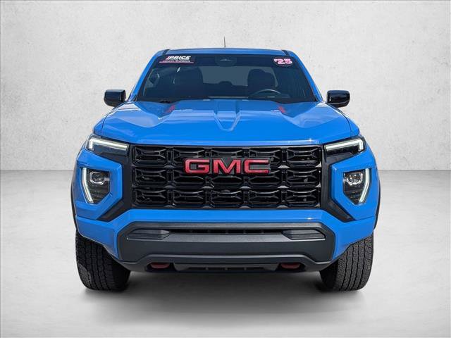 Used 2025 GMC Canyon Elevation AWD/4WD image 2