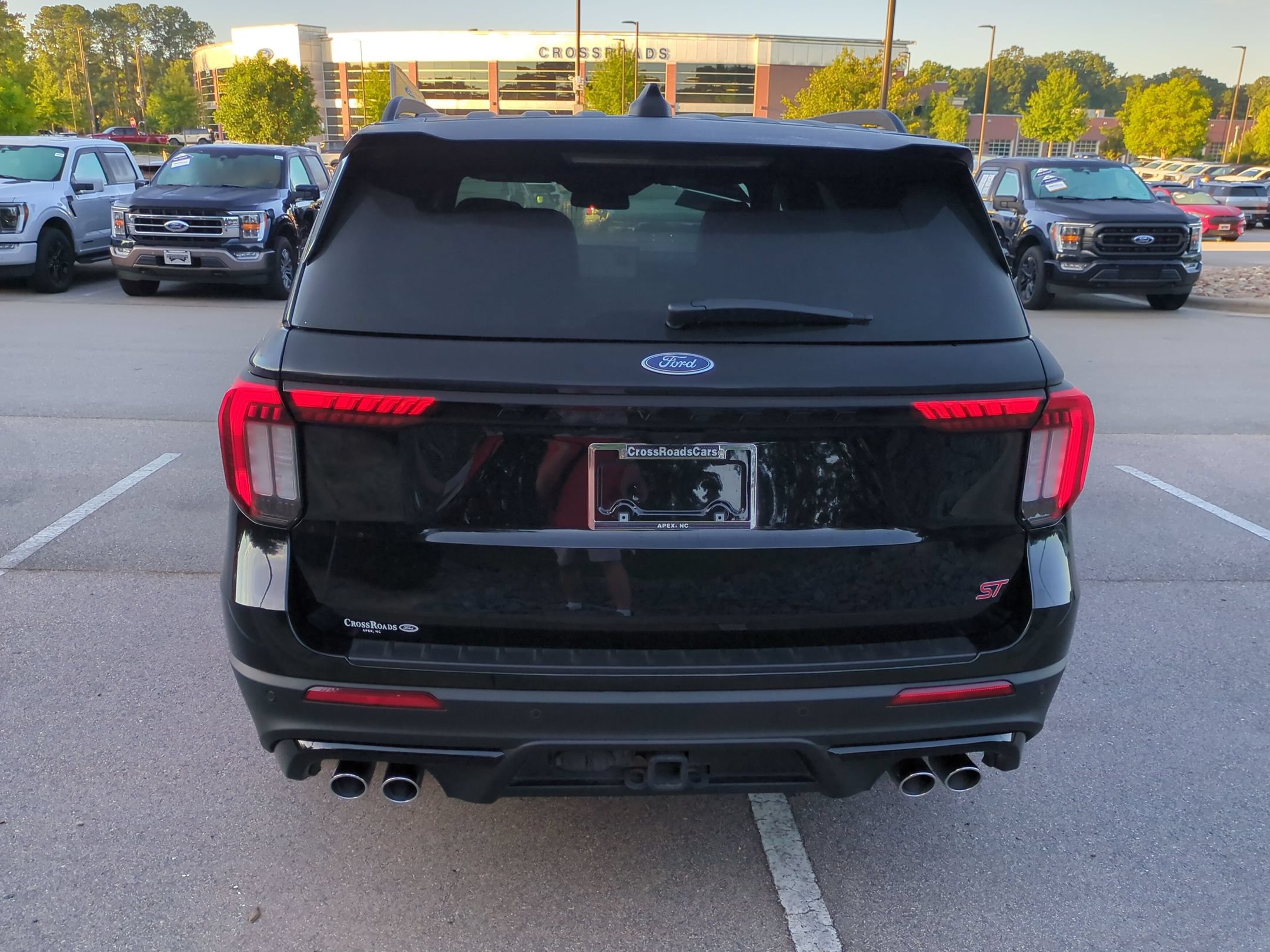 Certified 2025 Ford Explorer ST w/ Sun And Sound Package RWD image 5