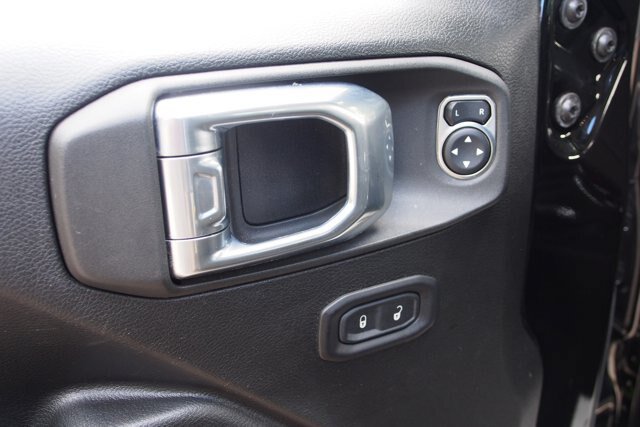 Used 2022 Jeep Gladiator Mojave w/ Cold Weather Group AWD/4WD image 19