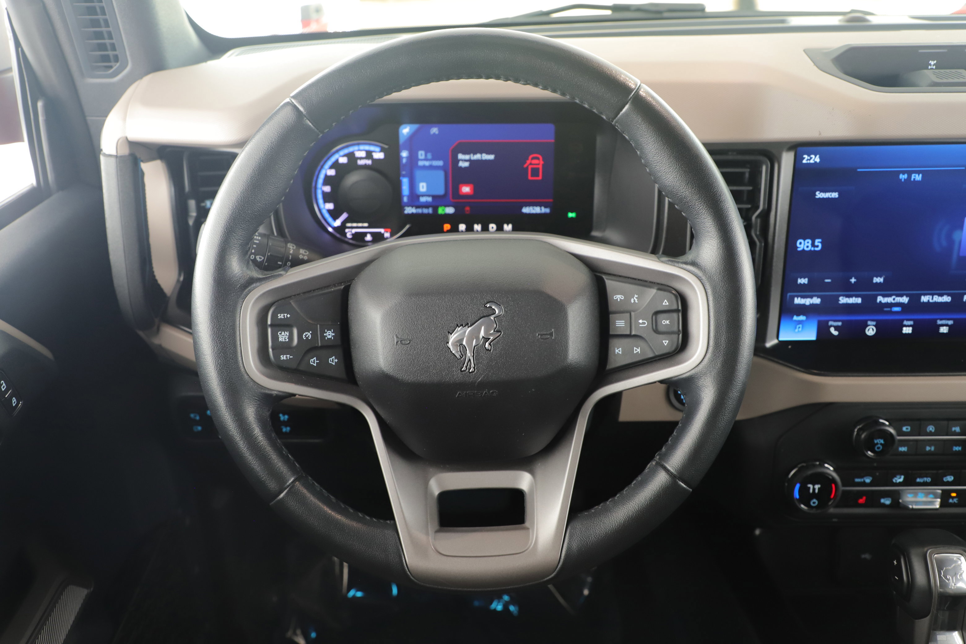 Certified 2023 Ford Bronco Wildtrak image 19