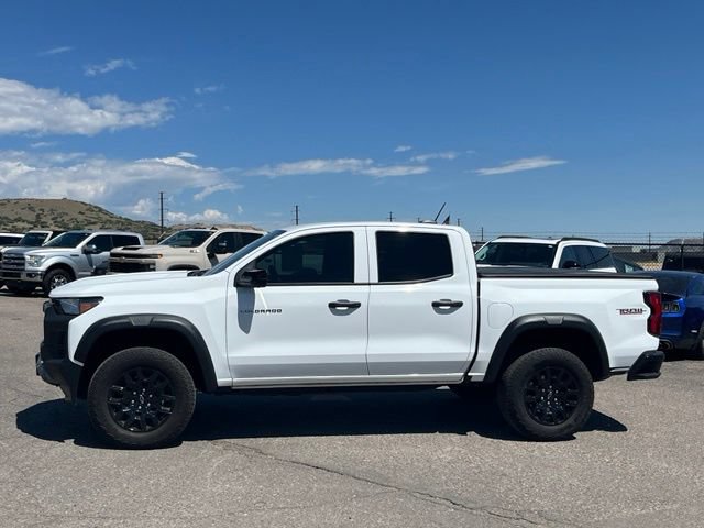 Used 2024 Chevrolet Colorado Trail Boss w/ Technology Package AWD/4WD image 2