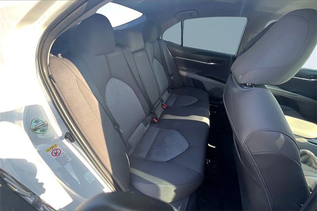 Used 2019 Toyota Camry LE image 27