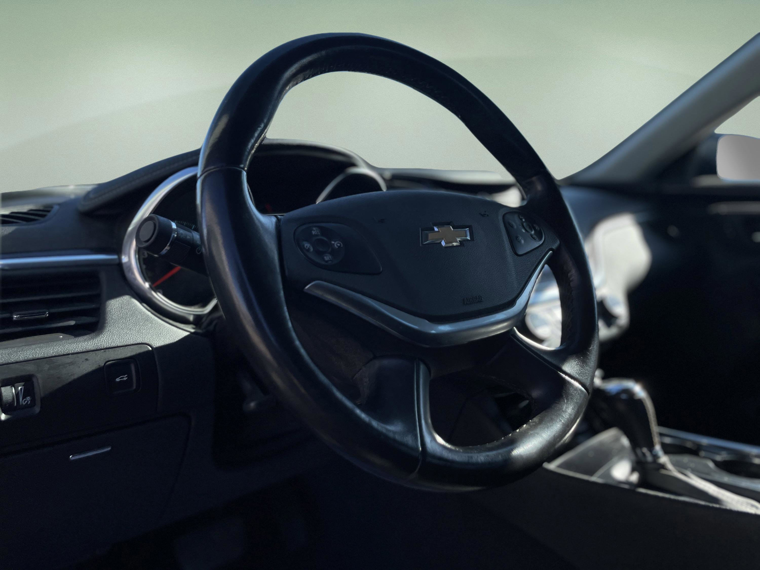 Used 2018 Chevrolet Impala LT image 15