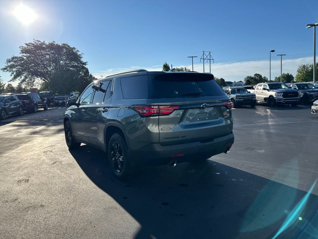 Used 2023 Chevrolet Traverse LT w/ Midnight/Sport Edition AWD/4WD image 8