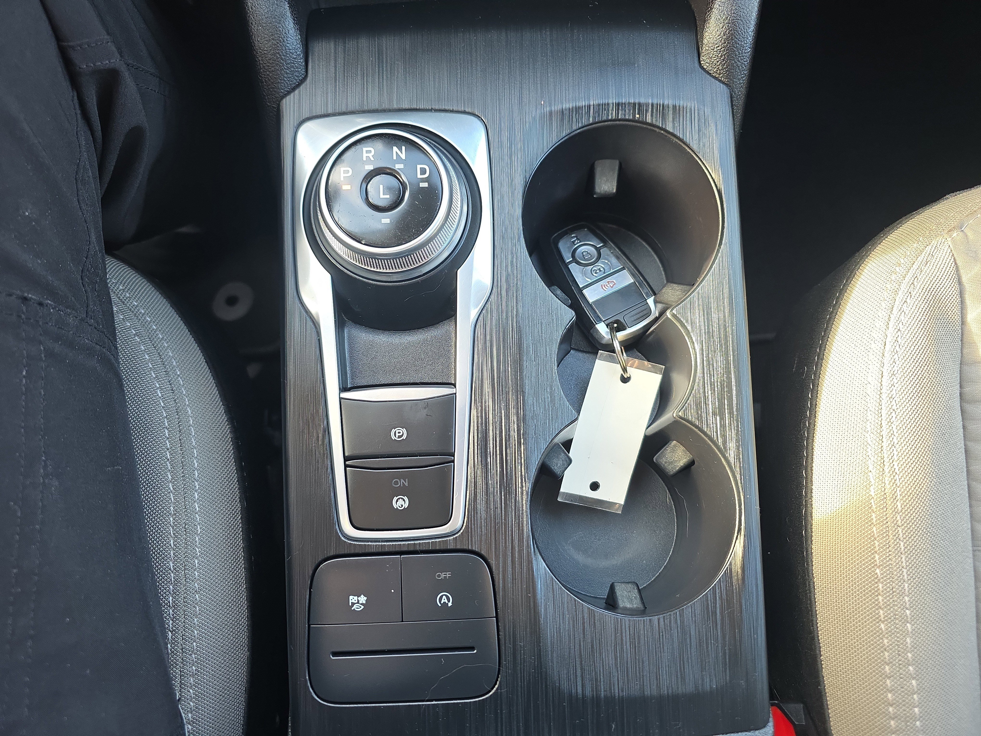 Certified 2022 Ford Escape SE w/ Cold Weather Package image 42