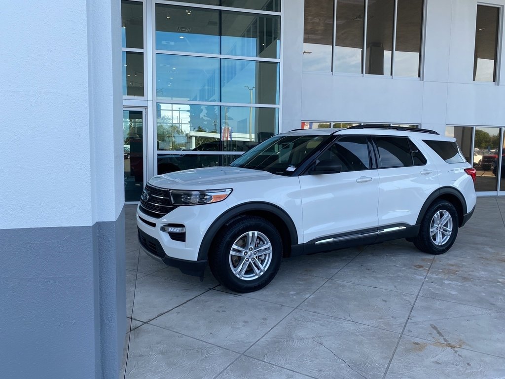 Certified 2023 Ford Explorer XLT w/ Equipment Group 202A image 2