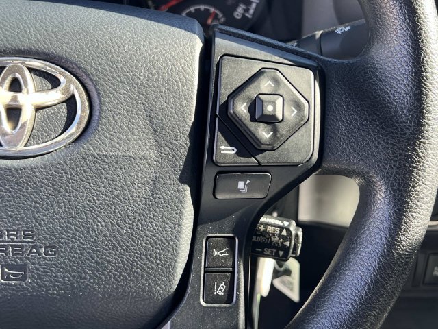 Used 2020 Toyota Tacoma SR AWD/4WD image 18