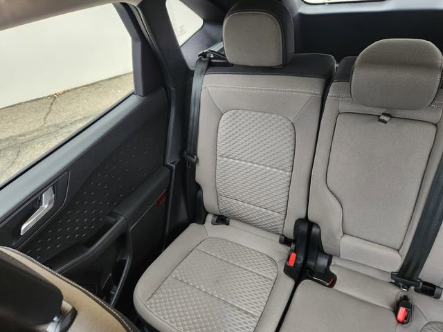 Certified 2020 Ford Escape SE image 16