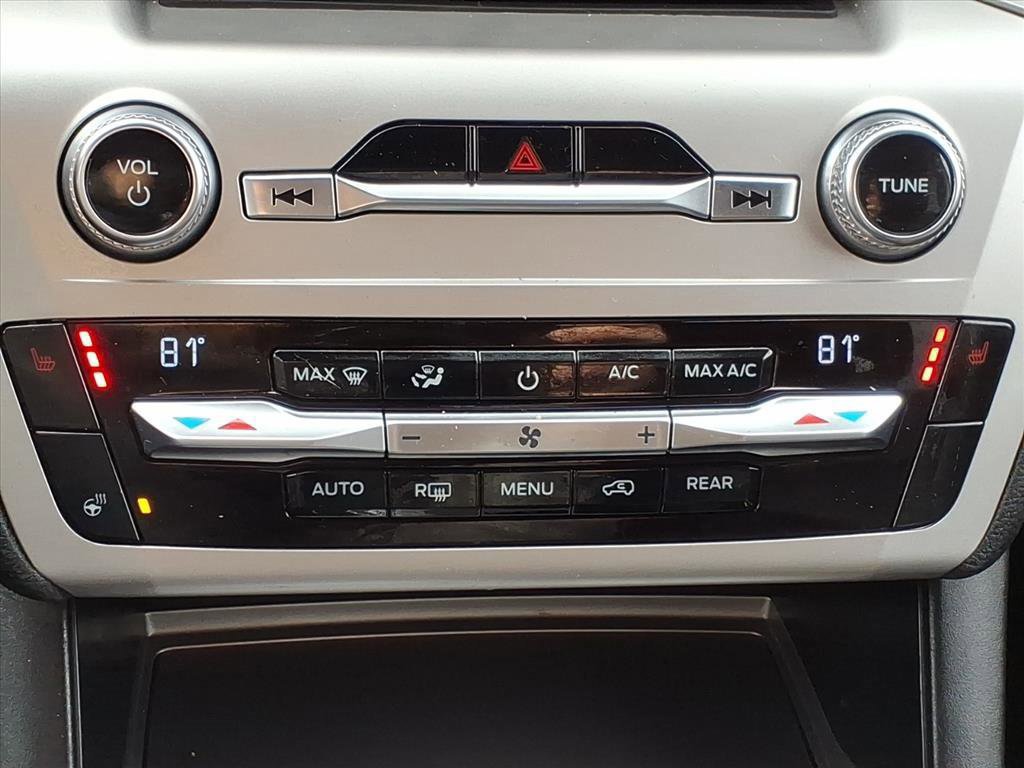 Certified 2021 Ford Explorer XLT w/ Equipment Group 202A image 17