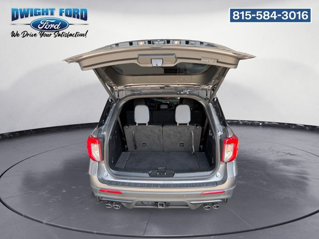 Certified 2022 Ford Explorer ST w/ ST Street Pack AWD/4WD image 18