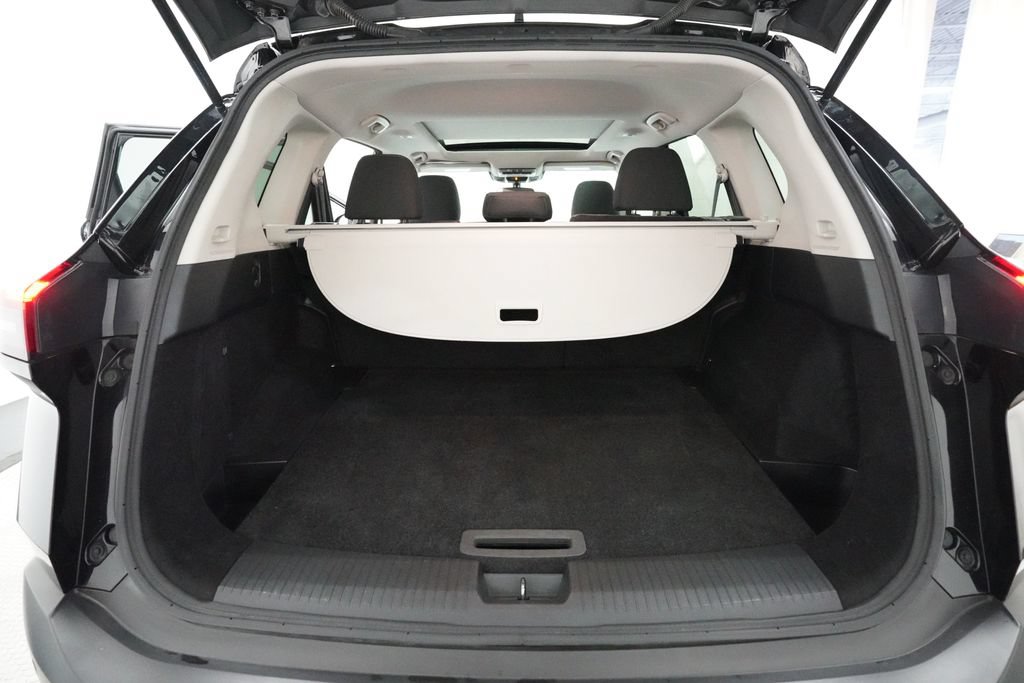Used 2021 Nissan Rogue SV AWD/4WD image 10