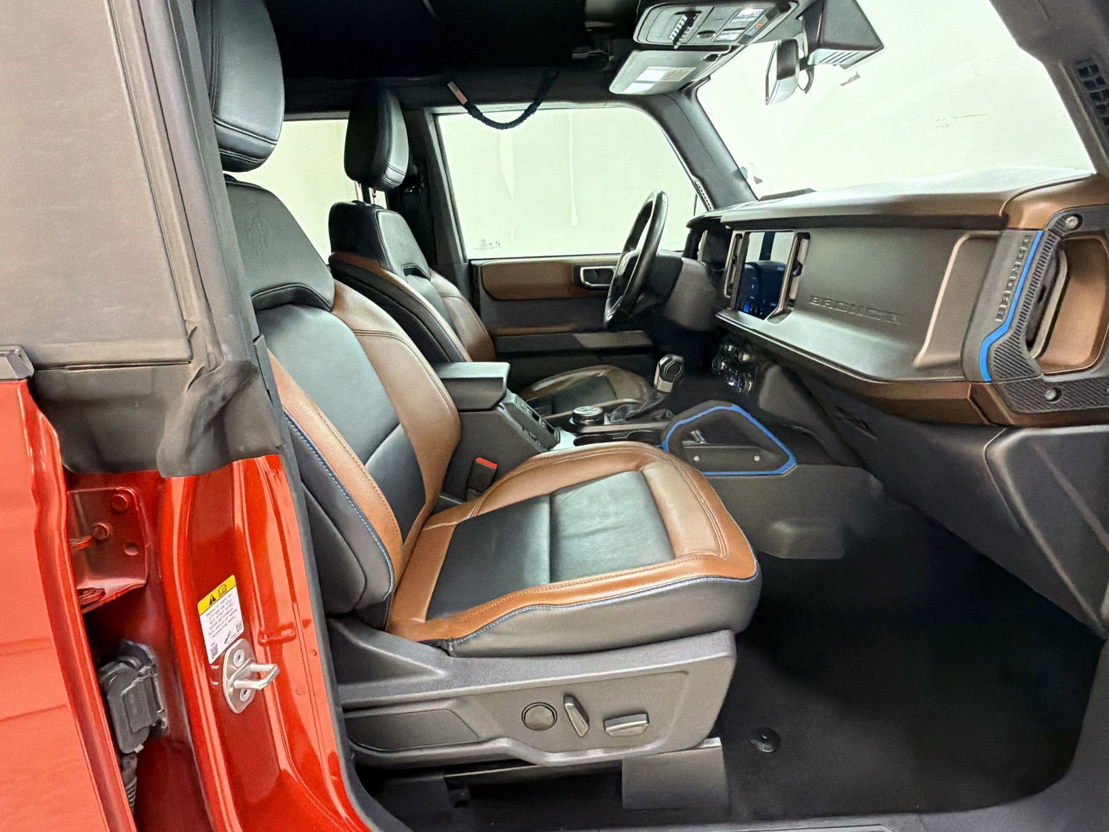 Certified 2022 Ford Bronco Outer Banks w/ Sasquatch Package image 30