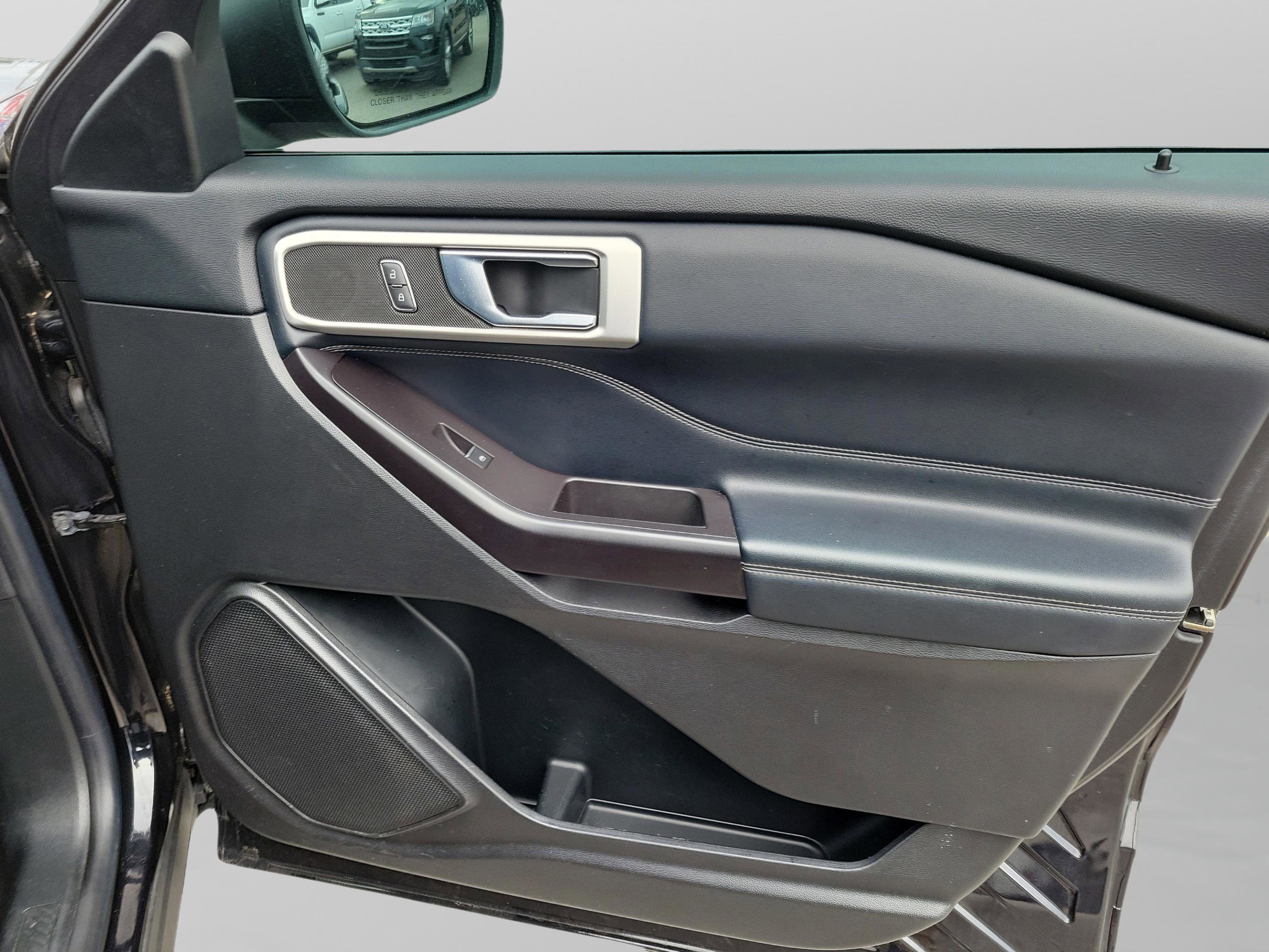 Certified 2020 Ford Explorer XLT w/ Equipment Group 202A image 27