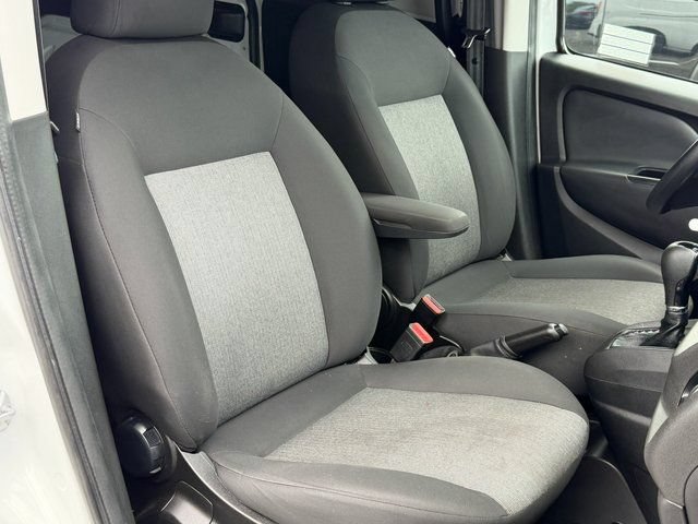 Used 2022 RAM ProMaster City Tradesman FWD image 28