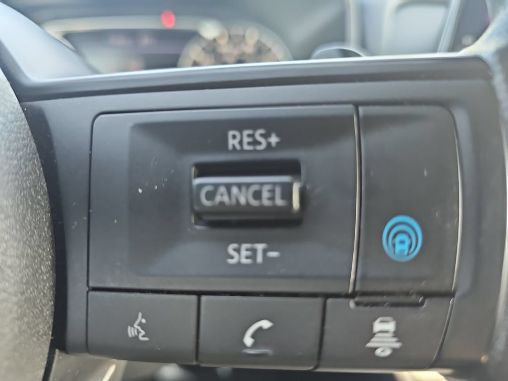 Used 2024 Nissan Rogue SV AWD/4WD image 18