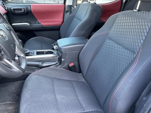 Used 2021 Toyota Tacoma SR5 RWD image 11