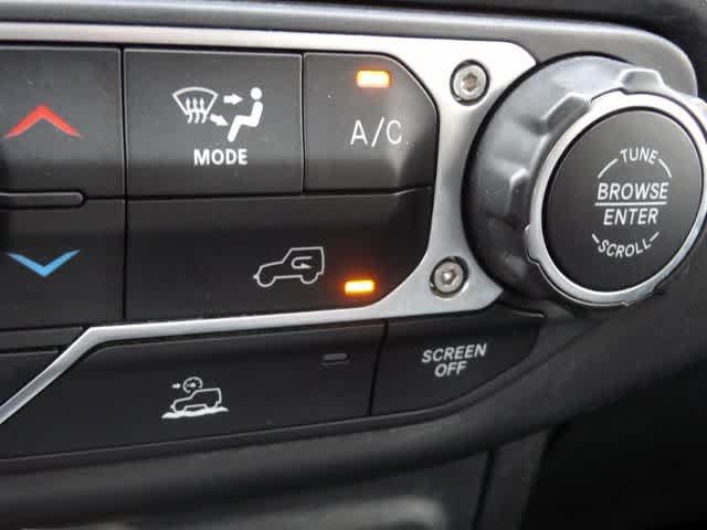 Used 2021 Jeep Gladiator Overland w/ Popular Equipment Package AWD/4WD image 31