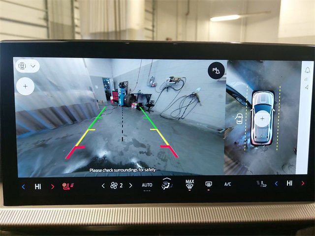 Certified 2025 Ford Explorer Platinum w/ Ultimate Package image 23