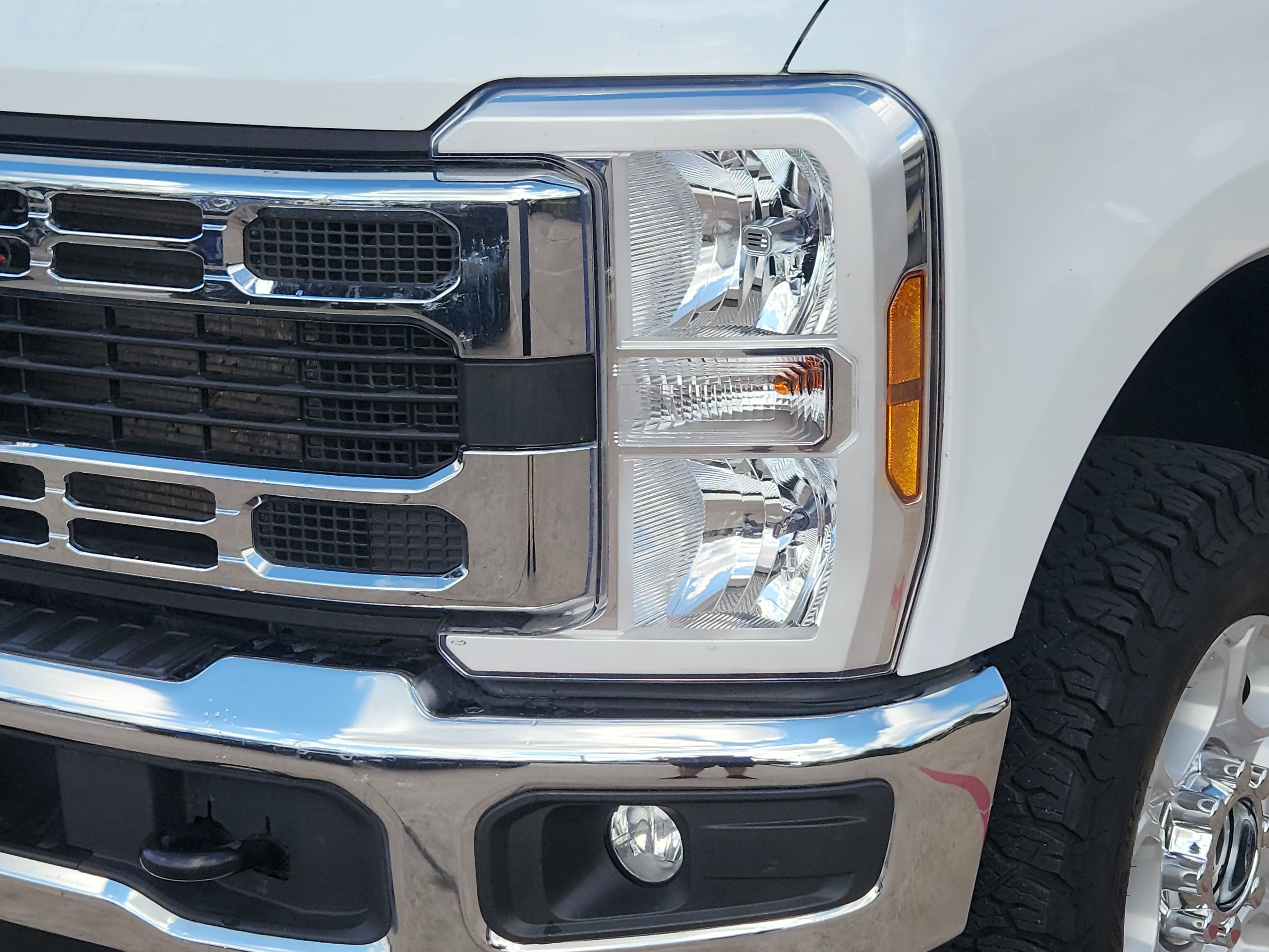Certified 2025 Ford F250 XLT AWD/4WD image 6