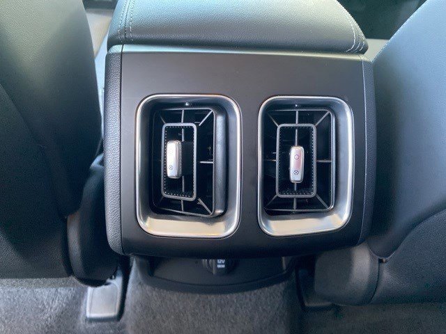 Used 2025 Kia Sorento EX image 32