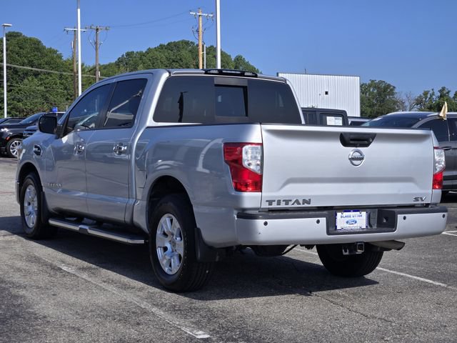Used 2017 Nissan Titan SV RWD image 5