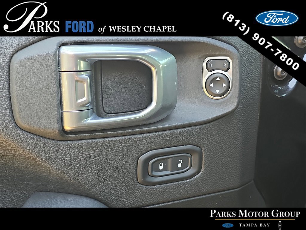 Used 2021 Jeep Wrangler Unlimited Sahara image 16