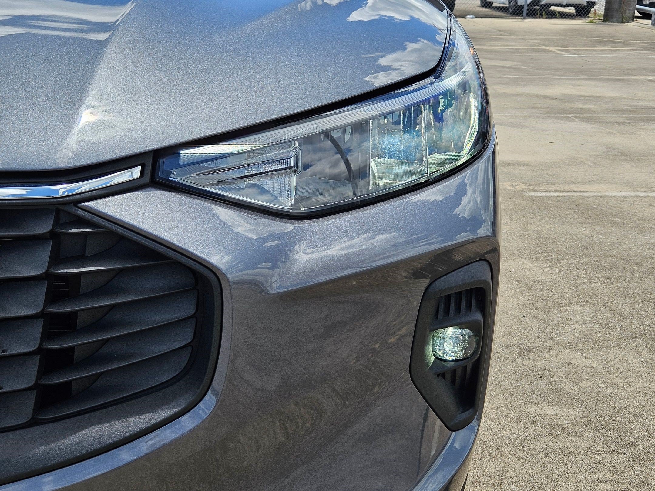 Certified 2025 Ford Escape SE FWD image 12
