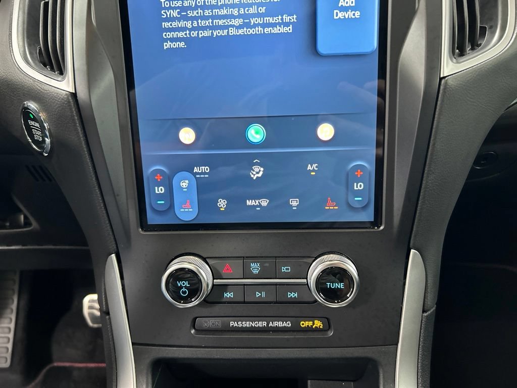 Certified 2024 Ford Edge ST-Line w/ Class II Trailer Tow Package AWD/4WD image 21