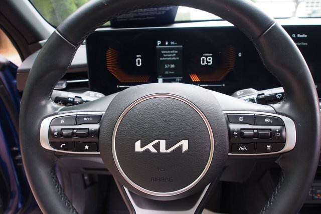 Used 2025 Kia K5 GT-Line w/ GT-Line Premium Package FWD image 22