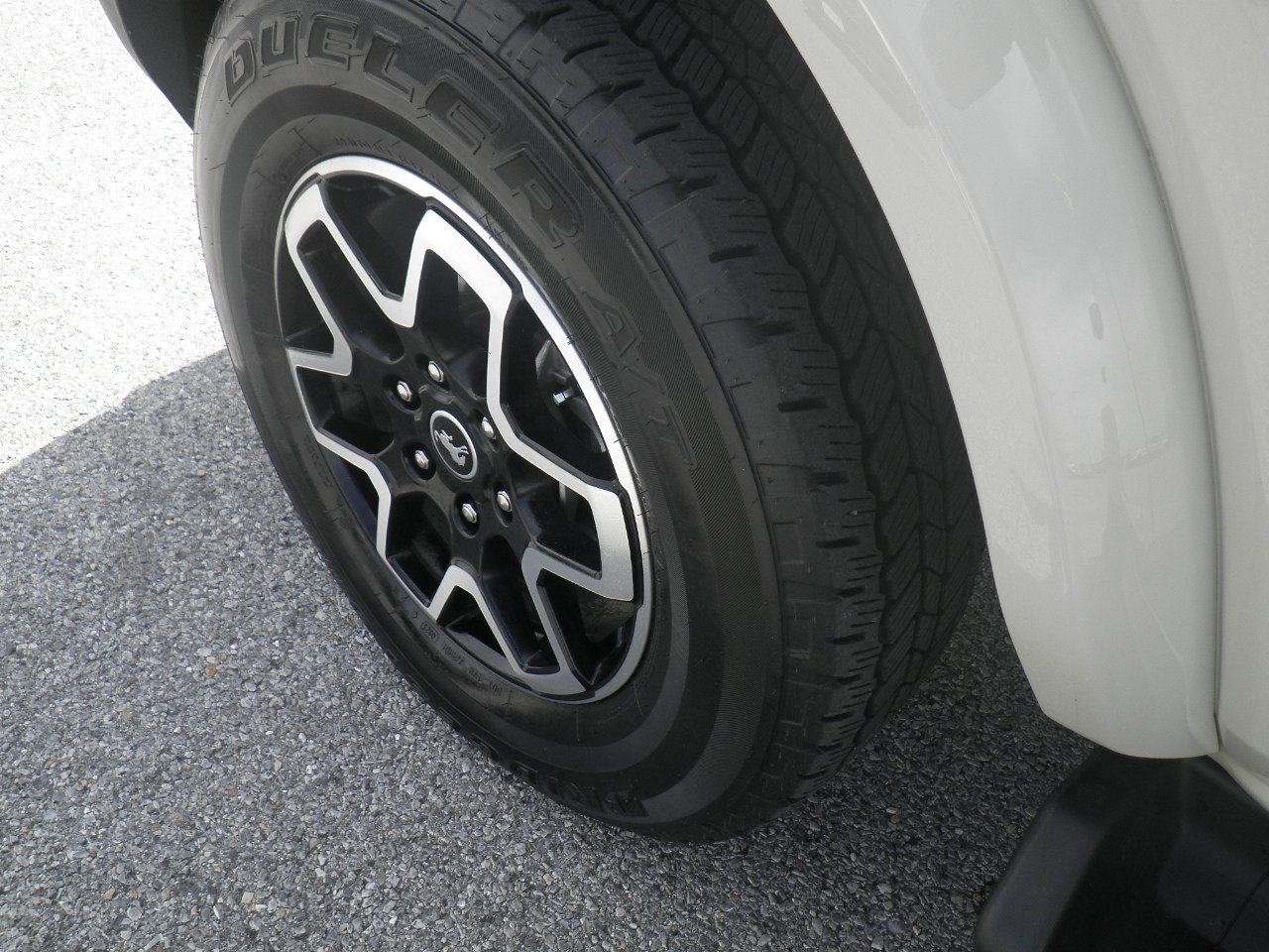 Certified 2025 Ford Bronco Outer Banks AWD/4WD image 13