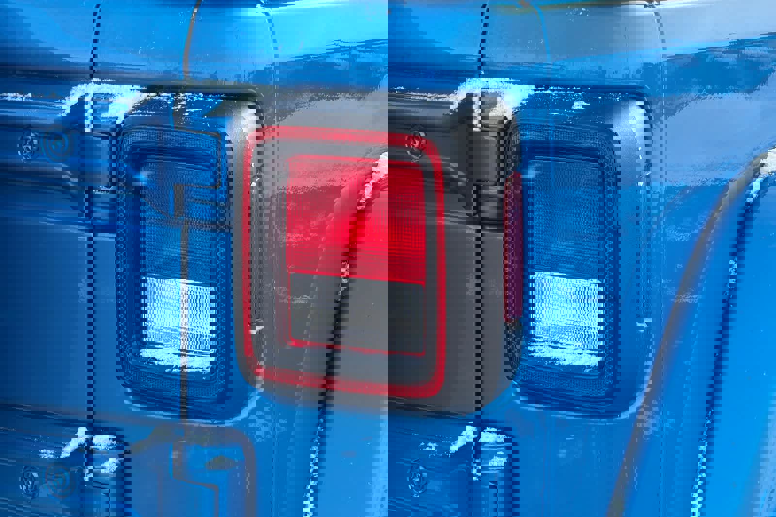 Used 2022 Jeep Wrangler Unlimited Sahara w/ Cold Weather Group image 27