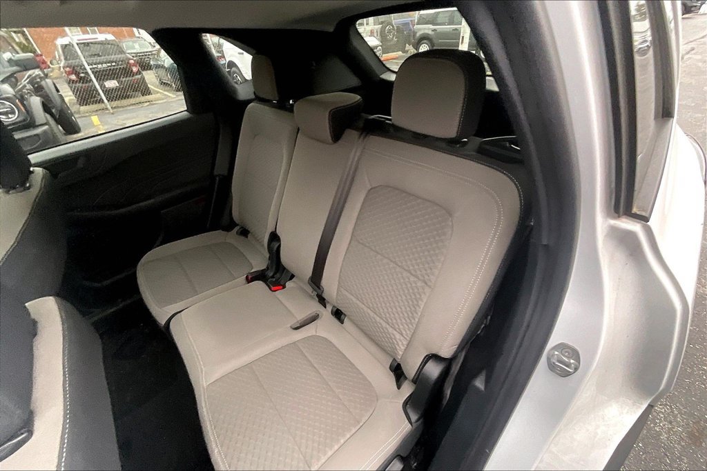 Certified 2022 Ford Escape SE w/ Cold Weather Package AWD/4WD image 25