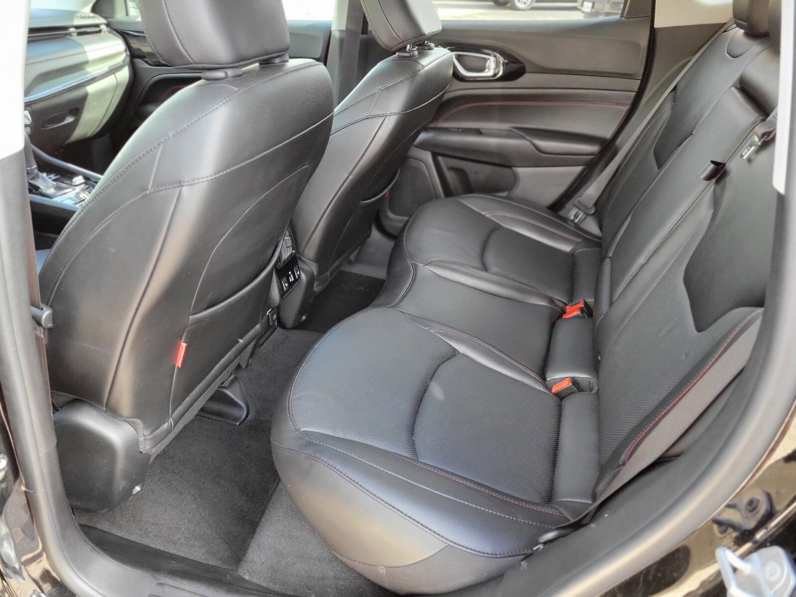 Used 2022 Jeep Compass Trailhawk w/ Trailhawk Elite Group image 17