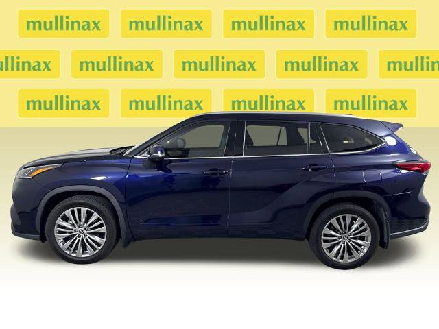 Used 2020 Toyota Highlander Platinum FWD image 13