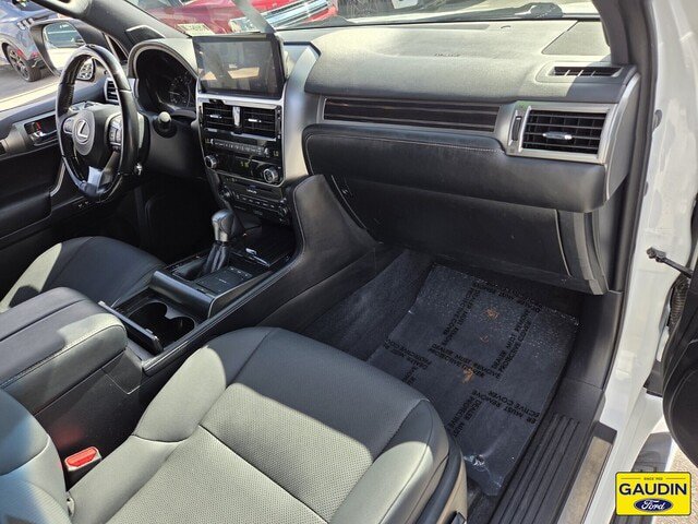 Used 2022 Lexus GX 460 Premium w/ Accessory Package AWD/4WD image 17