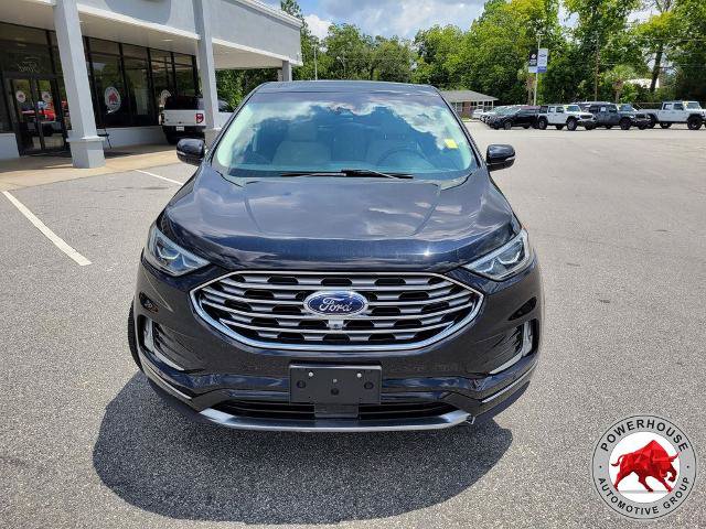 Certified 2019 Ford Edge Titanium w/ Equipment Group 301A FWD image 9