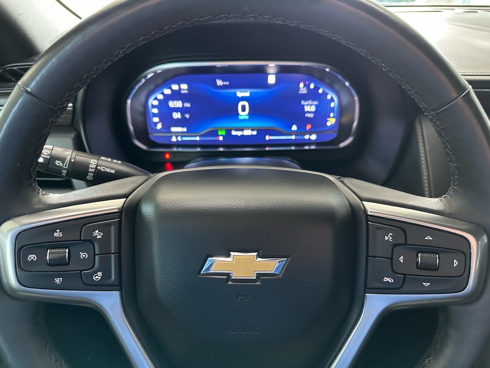 Used 2022 Chevrolet Tahoe LT w/ Luxury Package RWD image 32