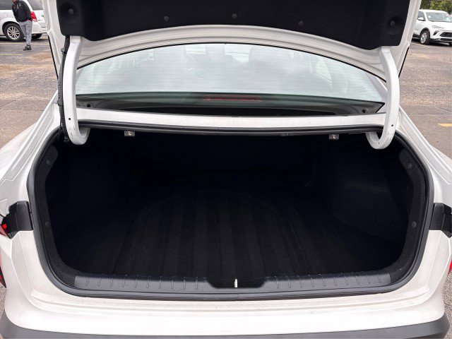 Used 2025 Kia K4 FWD image 11