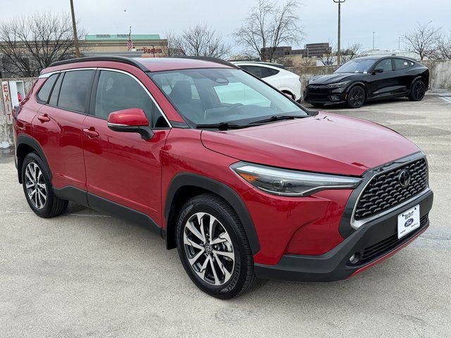 Used 2023 Toyota Corolla Cross XLE w/ Convenience Package image 8