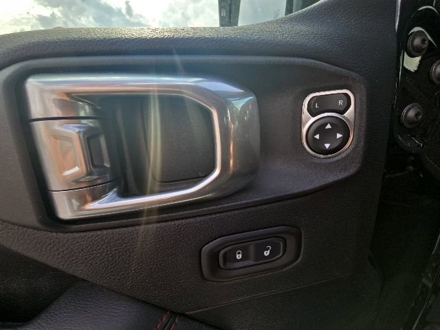 Used 2021 Jeep Wrangler Unlimited Rubicon AWD/4WD image 11