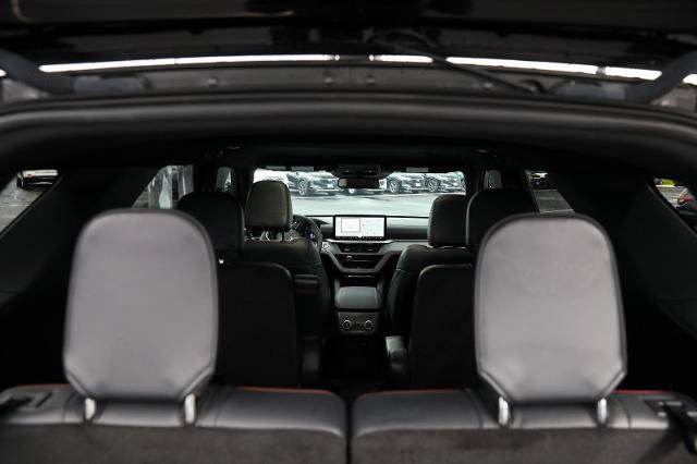 Certified 2025 Ford Explorer ST AWD/4WD image 14