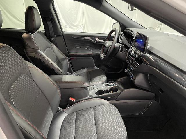 Certified 2025 Ford Escape ST-Line w/ Cold Weather Package image 20