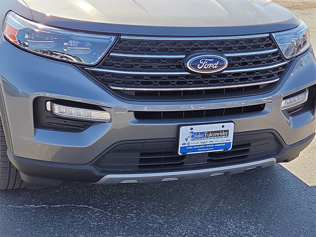 Certified 2023 Ford Explorer XLT w/ Equipment Group 202A image 9