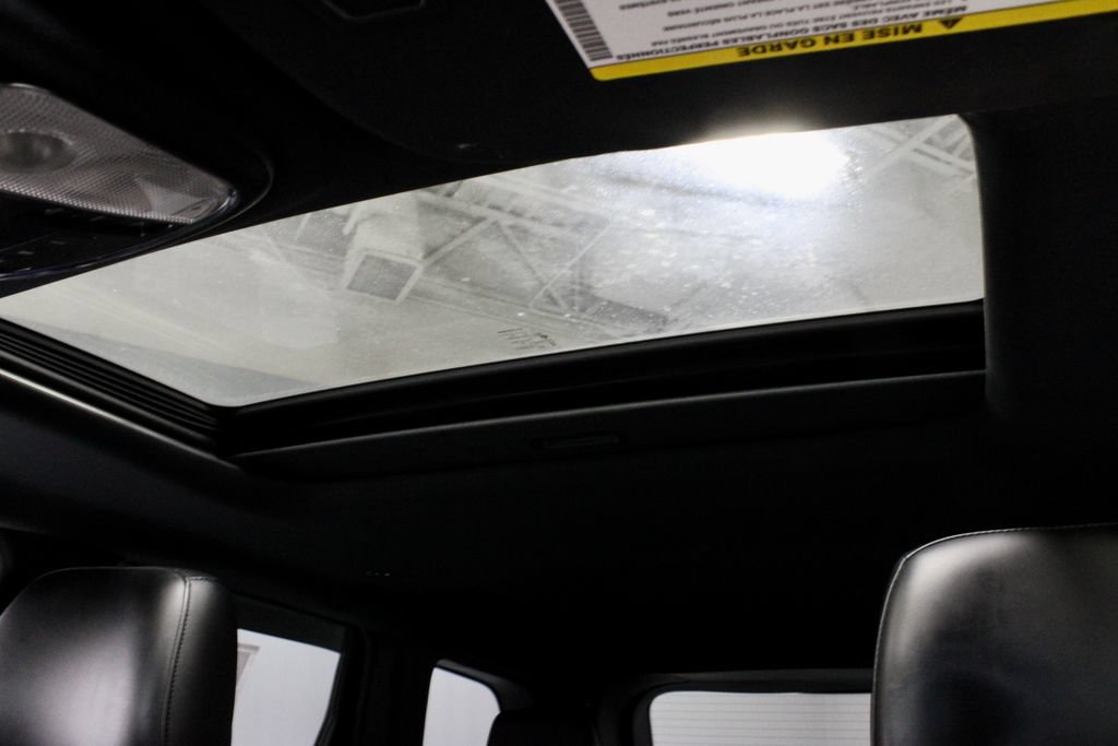 Used 2021 Jeep Grand Cherokee Limited AWD/4WD image 32