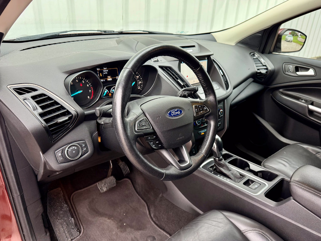 Certified 2018 Ford Escape SEL FWD image 10