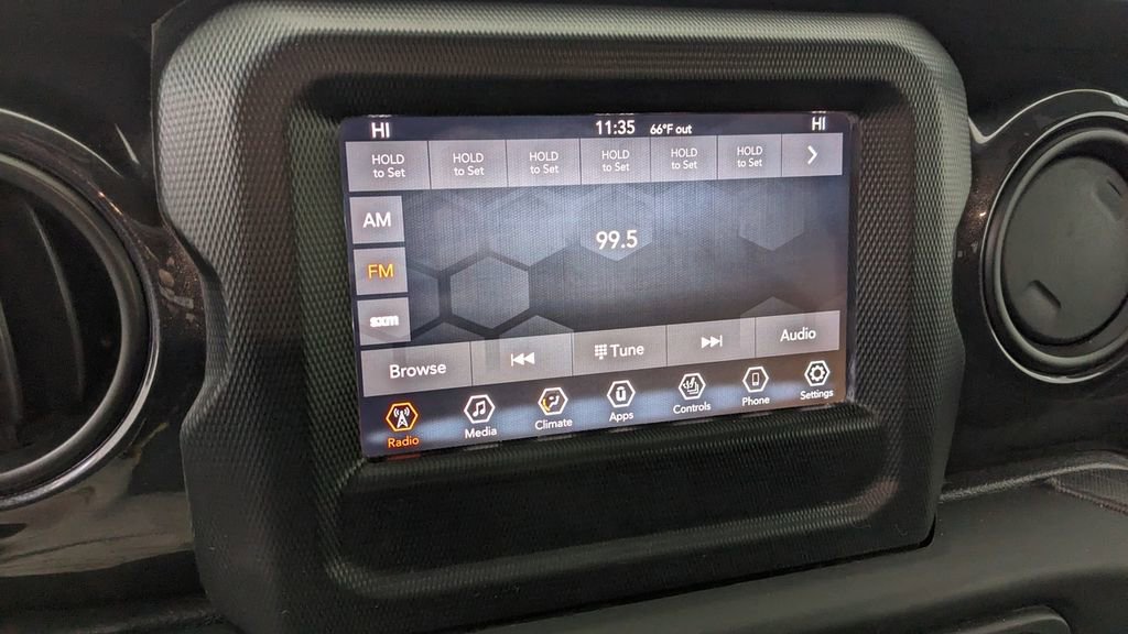 Used 2021 Jeep Wrangler Unlimited Sport image 23