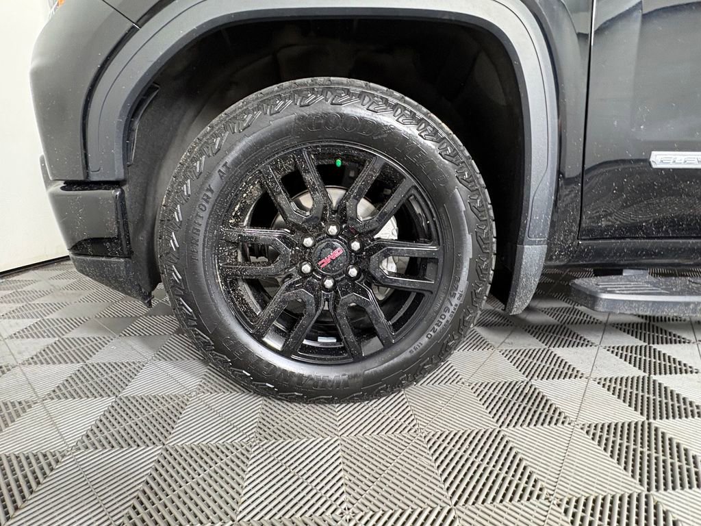 Used 2023 GMC Sierra 1500 Elevation w/ Elevation Premium Package AWD/4WD image 10