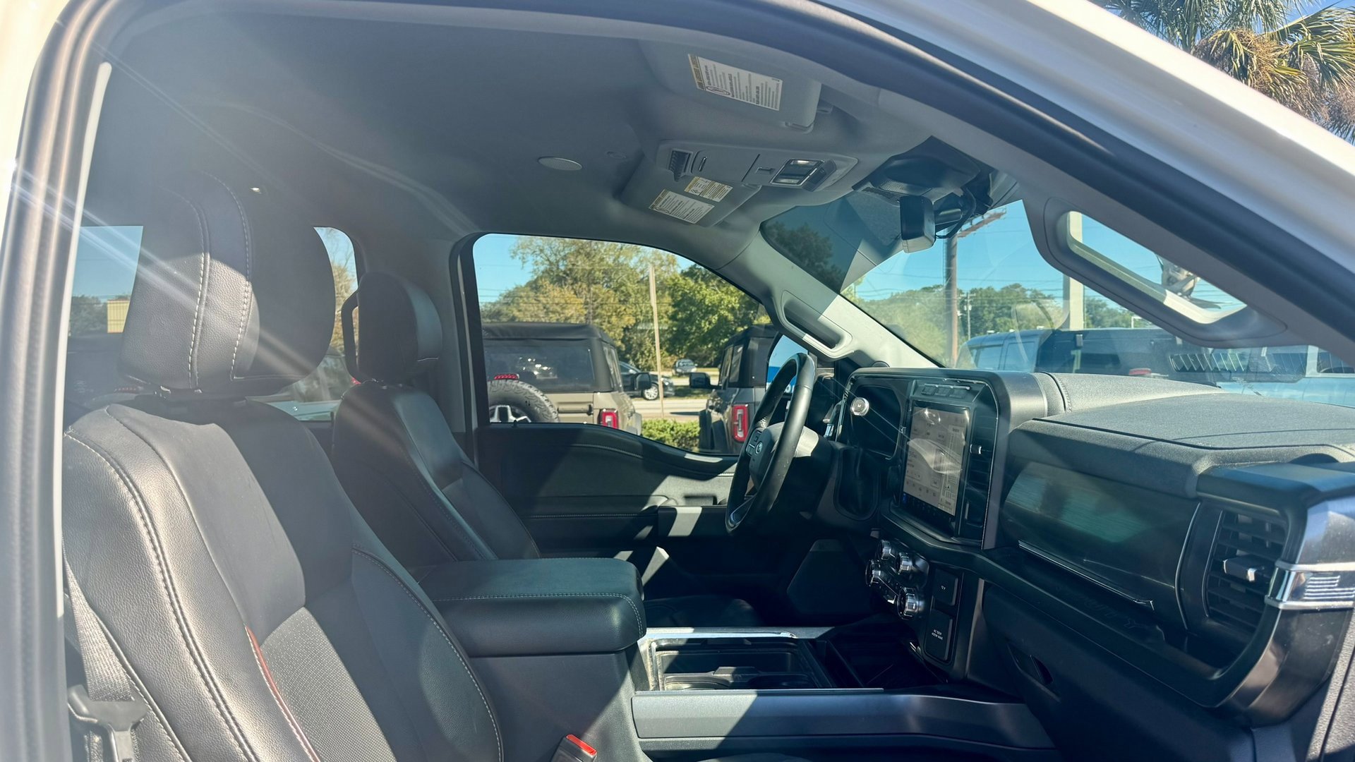 Certified 2024 Ford F250 Lariat w/ Lariat Ultimate Package image 6